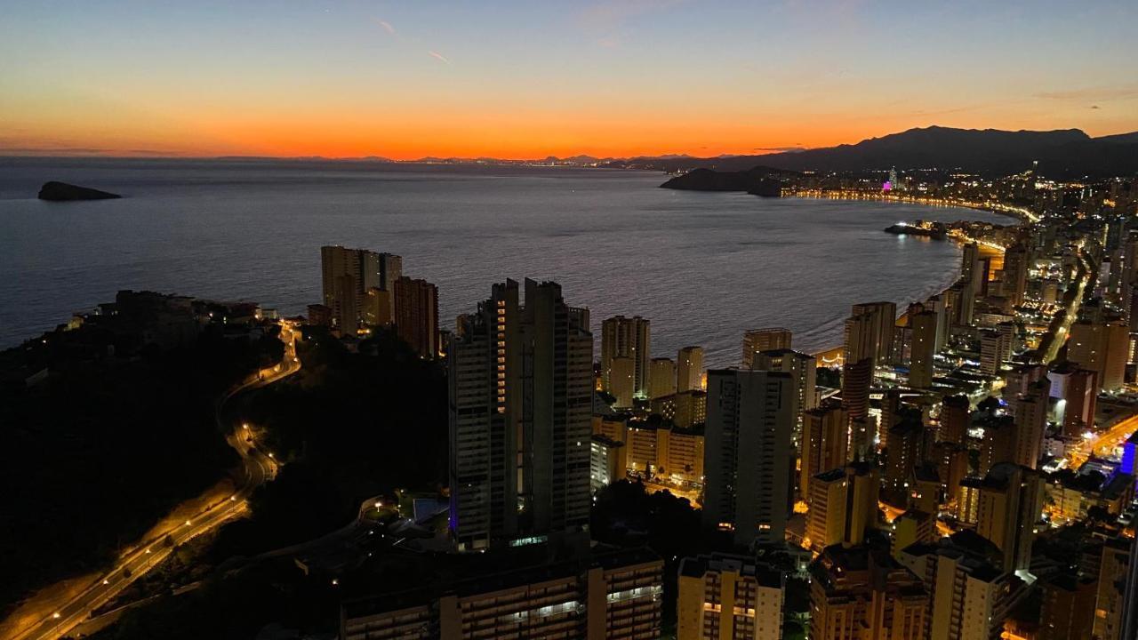 Benidorm High Rise Apartments - Sea Views - Torre Lugano Eksteriør billede