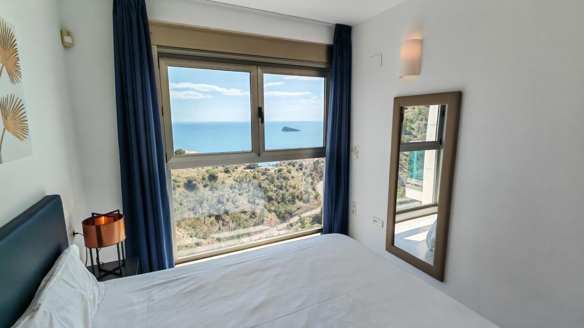 Benidorm High Rise Apartments - Sea Views - Torre Lugano Eksteriør billede